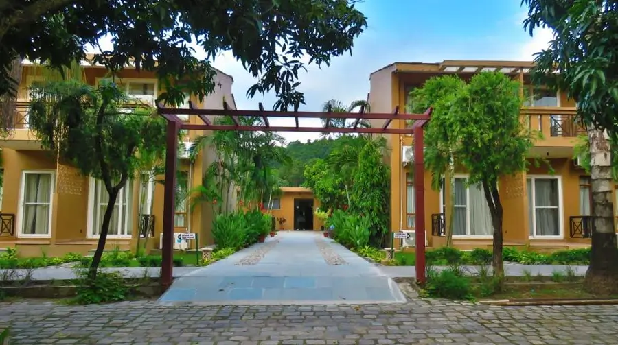 corbett aamod resort spa